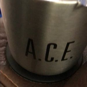 Meet your Posher, Eric